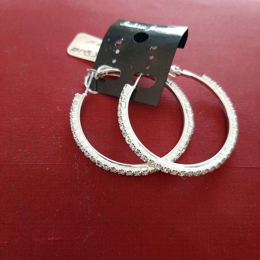 Ladies jewelry